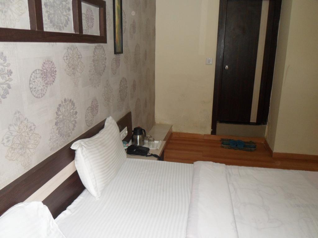 Hotel Avion Inn Ahmedabad Bilik gambar