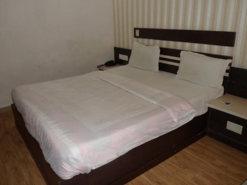 Hotel Avion Inn Ahmedabad Luaran gambar