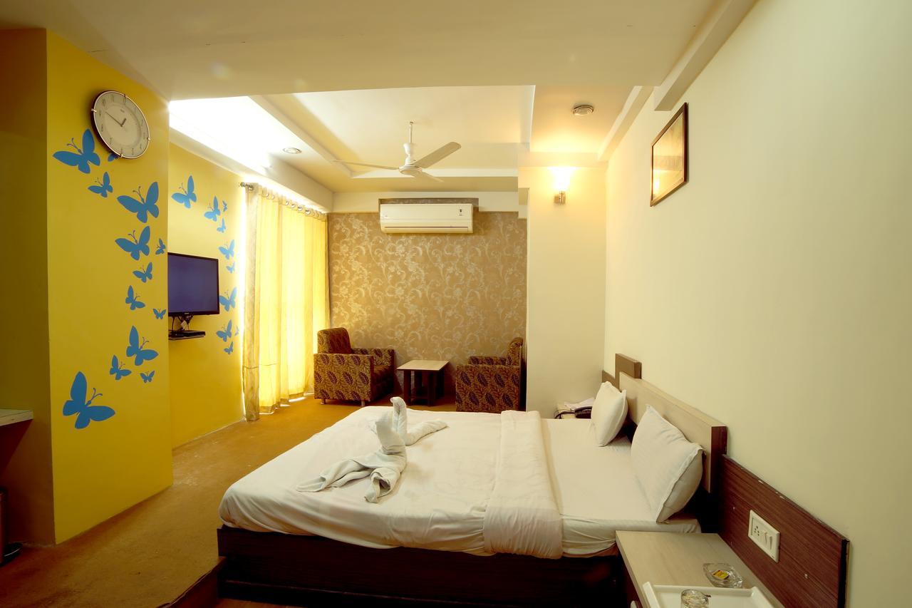 Hotel Avion Inn Ahmedabad Luaran gambar